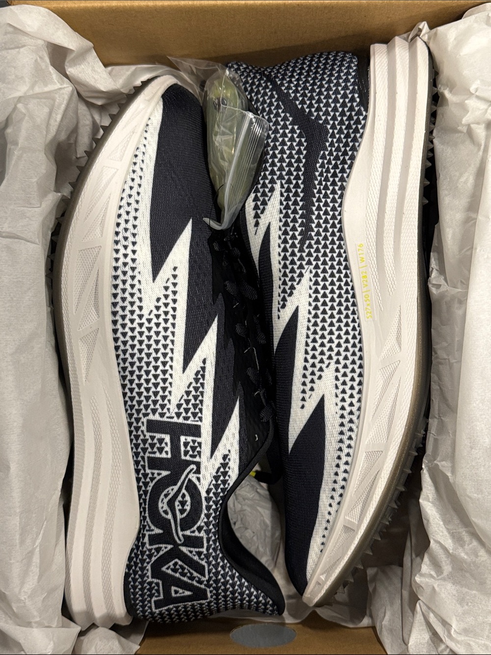 Hoka Crescendo MD Track Spikes